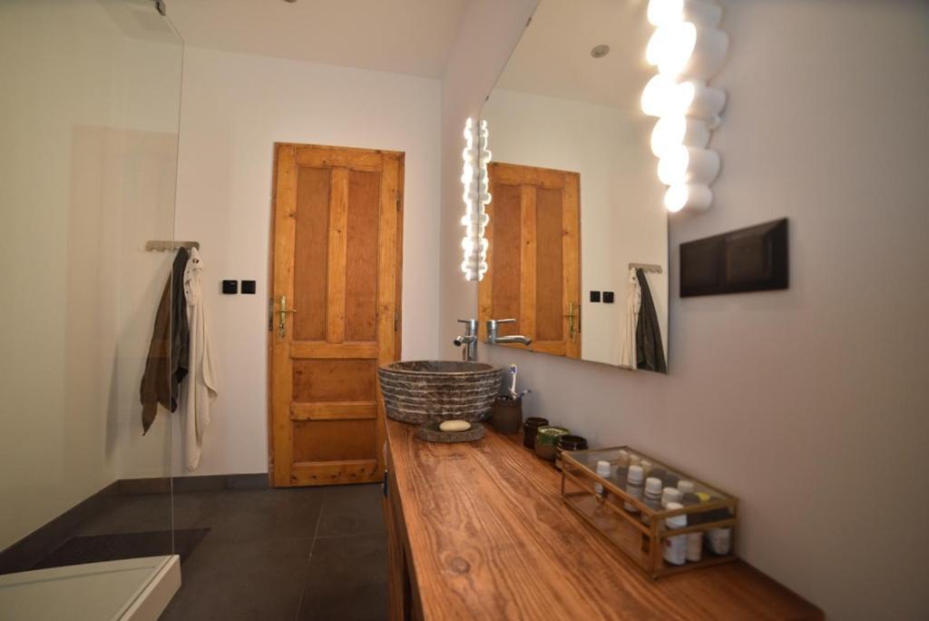 Designer Apartment 110M2 With King Size Beds & Equipped Kitchen Cracovia Esterno foto